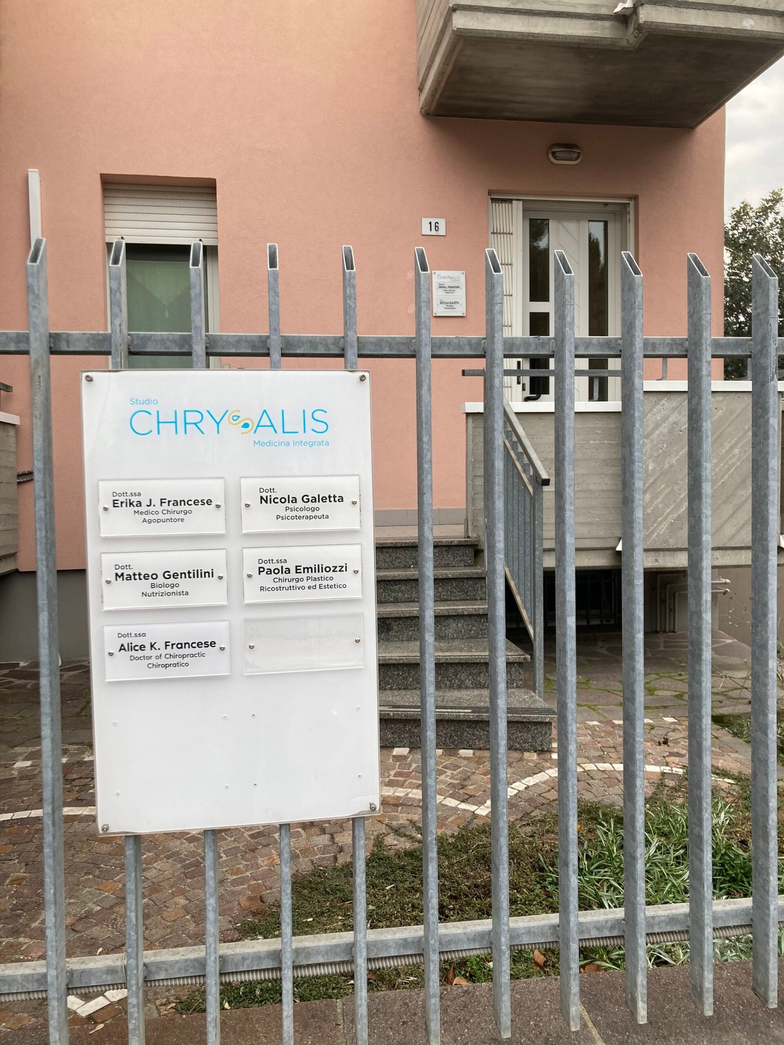 Targa dello studio chrysalis